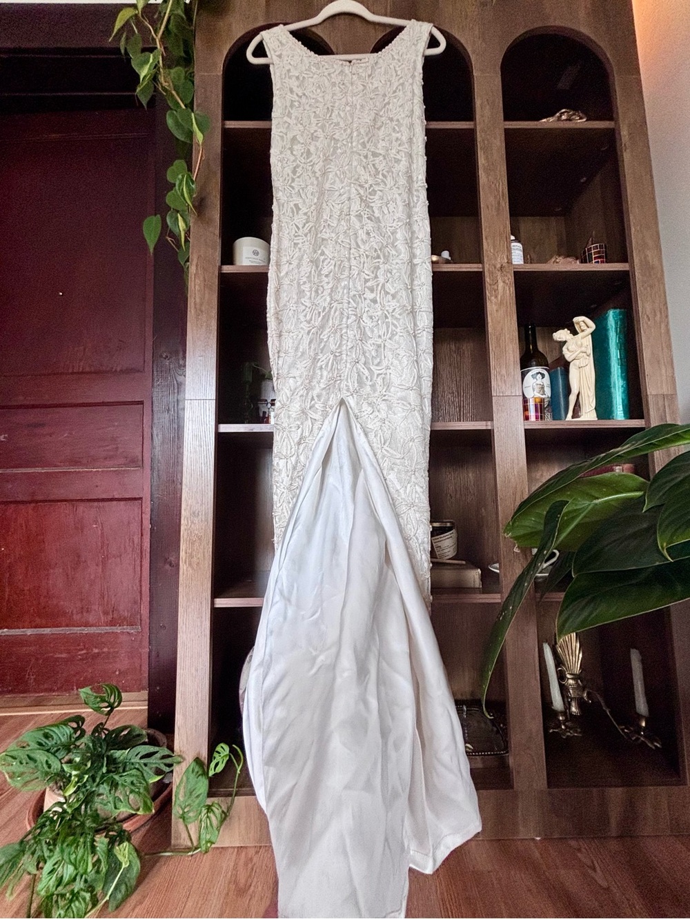 S Vintage 90s Ivory Floral Textured Lace Sleeveless Pearl Embellished Maxi Dress